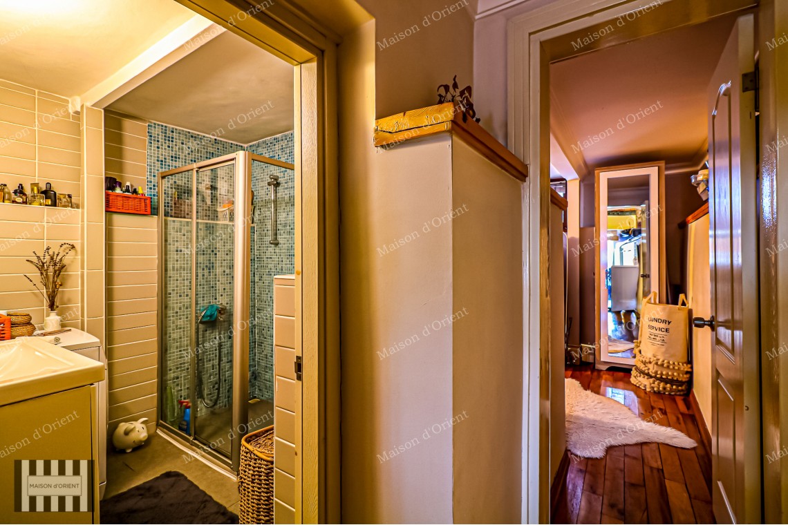 5-Story Historical Building for Sale on Cihangir Güneşli Street, Airbnb Compatible