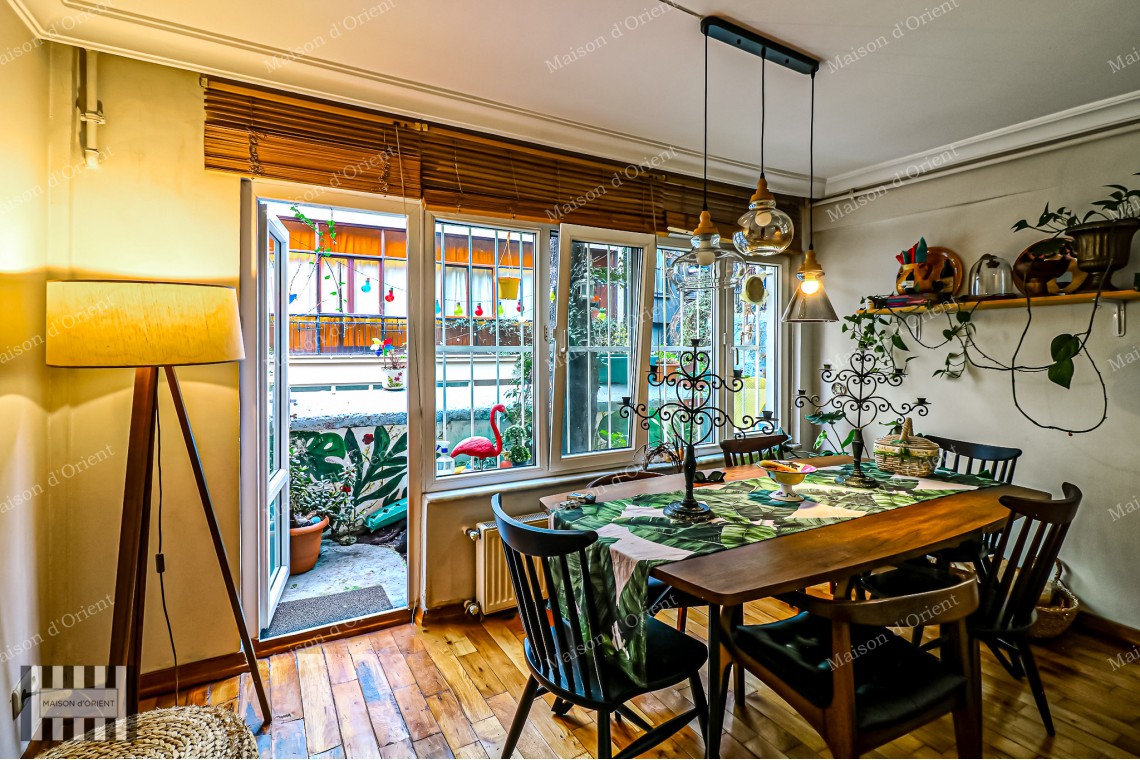 5-Story Historical Building for Sale on Cihangir Güneşli Street, Airbnb Compatible