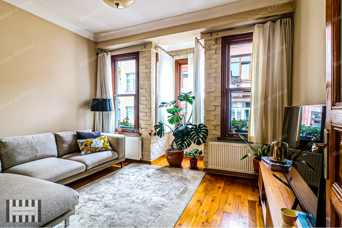 5-Story Historical Building for Sale on Cihangir Güneşli Street, Airbnb Compatible