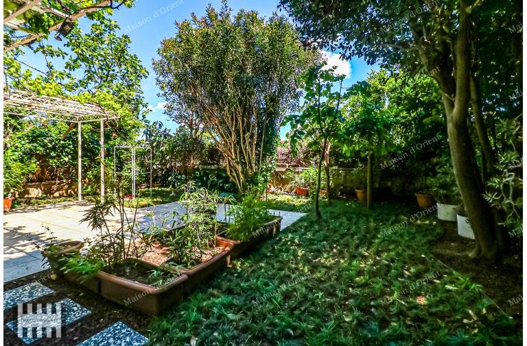 2+1 Apartment With Private Garden For Sale In Gumussuyu