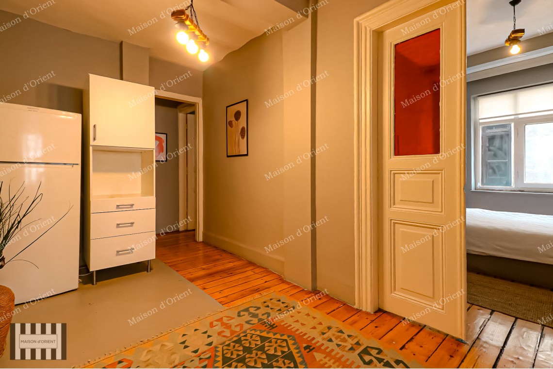 3+1 Apartment for Sale with Airbnb License in Historical Onizetti Apartment