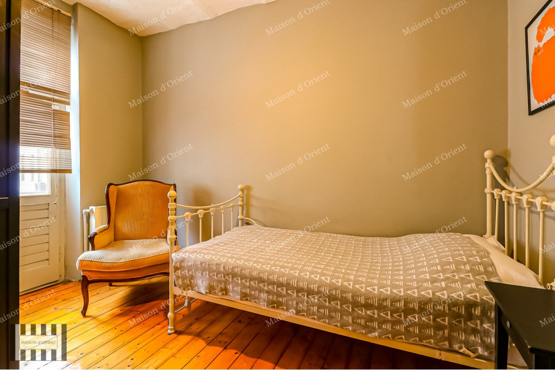 3+1 Apartment for Sale with Airbnb License in Historical Onizetti Apartment