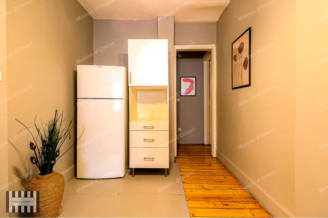 3+1 Apartment for Sale with Airbnb License in Historical Onizetti Apartment