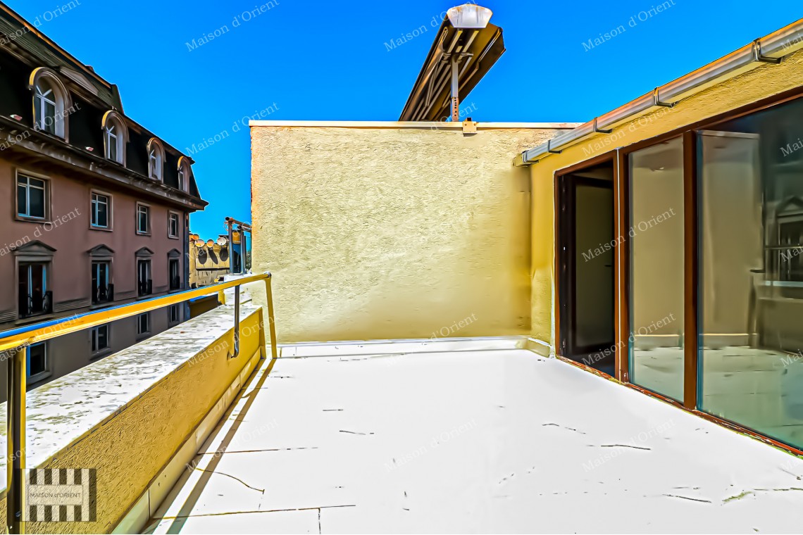 Building for Sale in Beyoğlu Suitable for Tourism and Commercial Projects