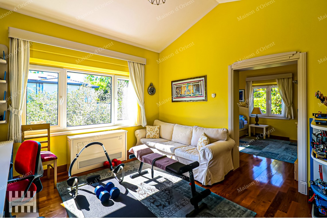 Rental Villa in Zekeriyakoy with 2.300sqm Garden, Semi-Olympic Pool and Sports Complex