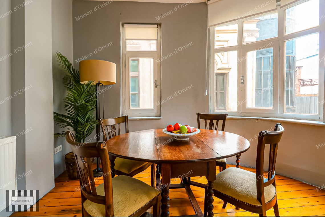 3+1 Apartment for Sale with Airbnb License in Historical Onizetti Apartment