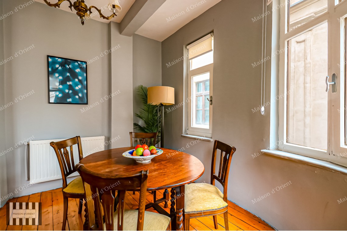 3+1 Apartment for Sale with Airbnb License in Historical Onizetti Apartment