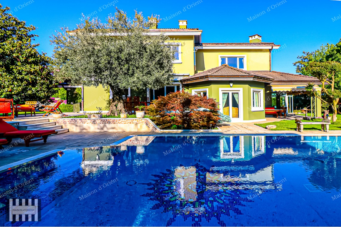 Rental Villa in Zekeriyakoy with 2.300sqm Garden, Semi-Olympic Pool and Sports Complex