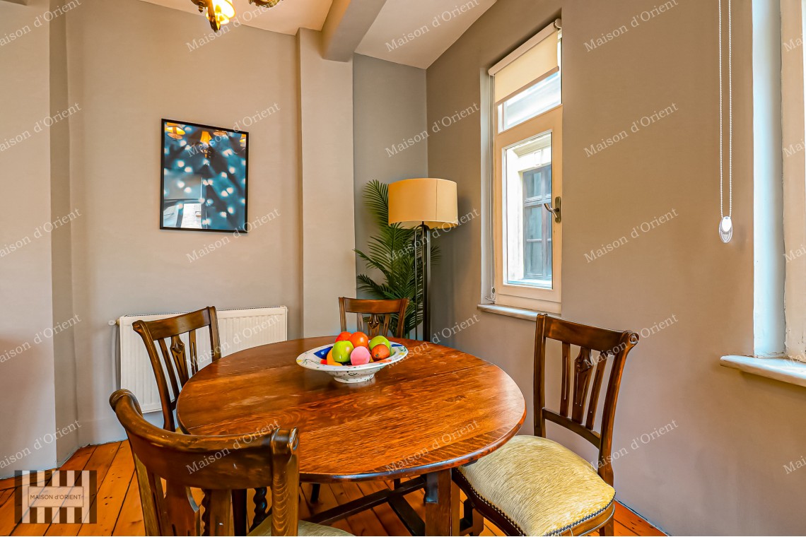 3+1 Apartment for Sale with Airbnb License in Historical Onizetti Apartment