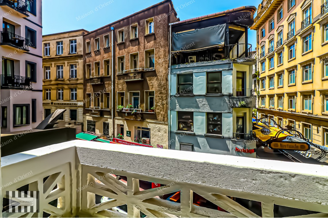 Building for Sale in Beyoğlu Suitable for Tourism and Commercial Projects