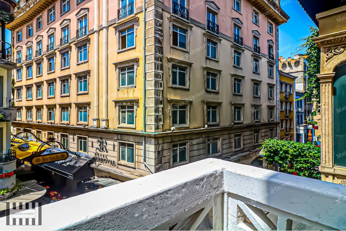 Building for Sale in Beyoğlu Suitable for Tourism and Commercial Projects
