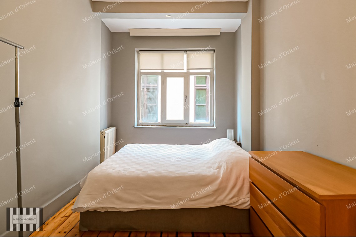 3+1 Apartment for Sale with Airbnb License in Historical Onizetti Apartment