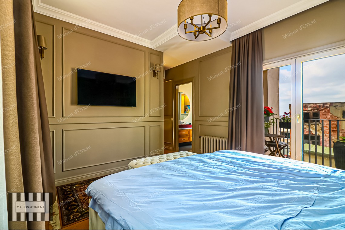 3+1 Furnished Flat for Rent in Historical Building, Taksim