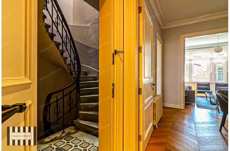 3+1 Flat for Sale in Historical Nar Building, Cihangir