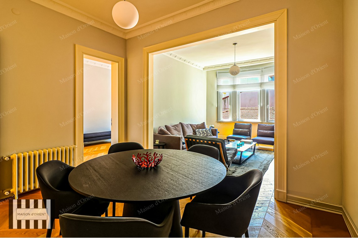 3+1 Flat for Sale in Historical Nar Building, Cihangir
