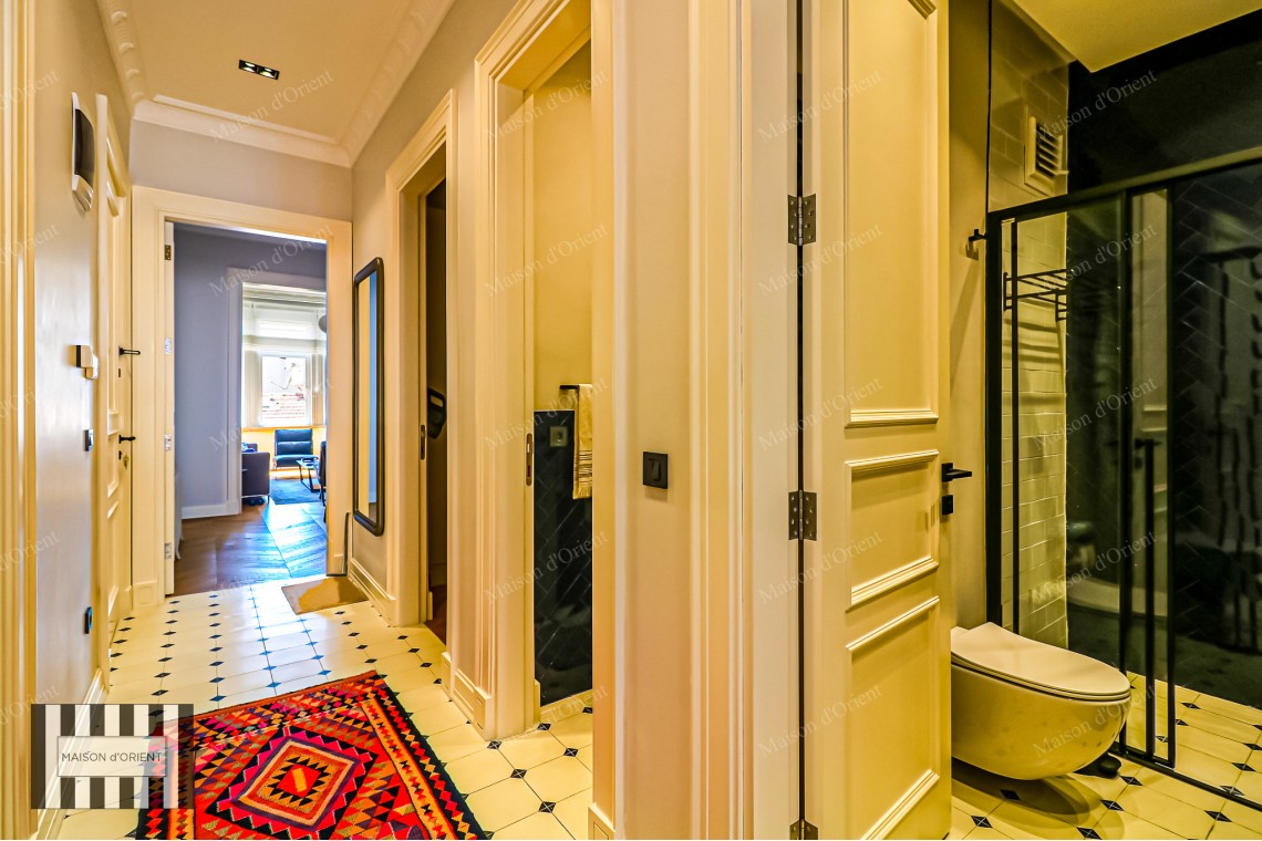 3+1 Flat for Sale in Historical Nar Building, Cihangir