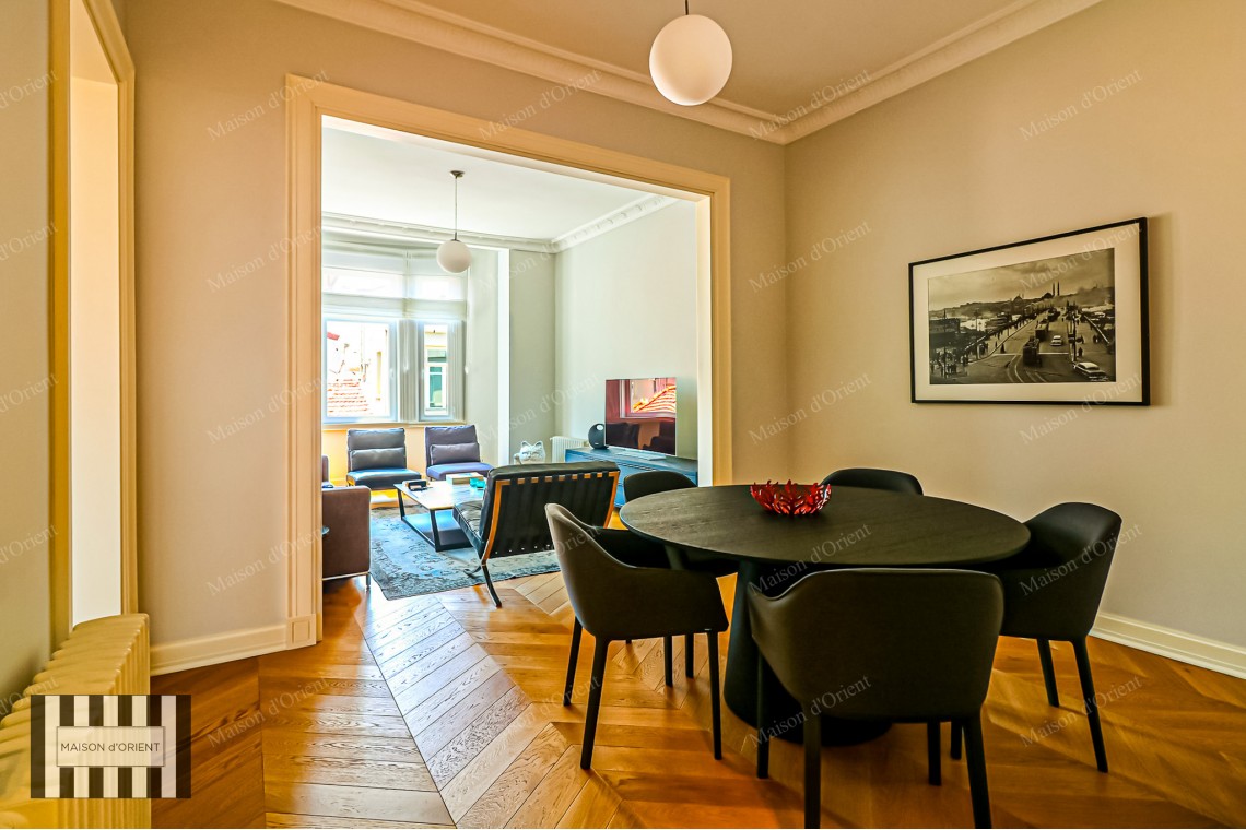 3+1 Flat for Sale in Historical Nar Building, Cihangir