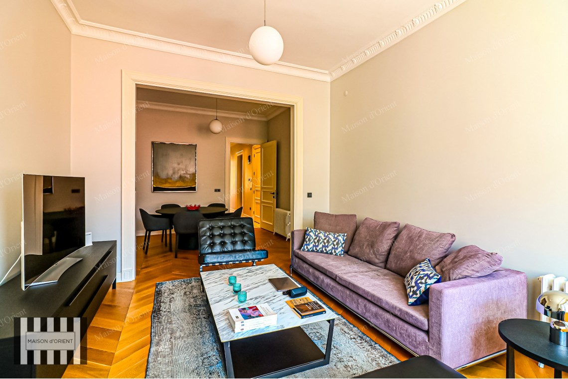 3+1 Flat for Sale in Historical Nar Building, Cihangir