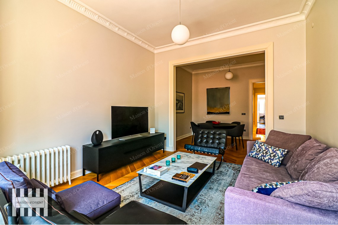 3+1 Flat for Sale in Historical Nar Building, Cihangir