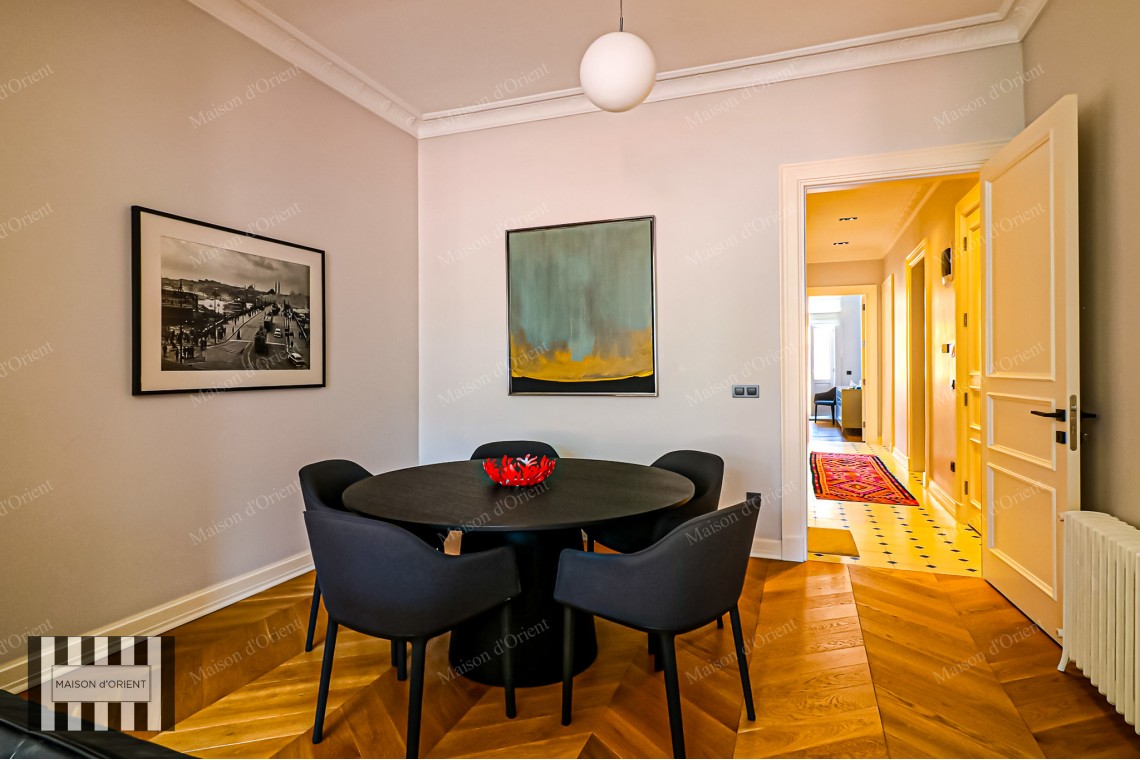 3+1 Flat for Sale in Historical Nar Building, Cihangir